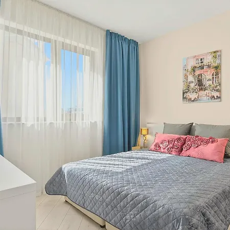 La Panorama Apartament *